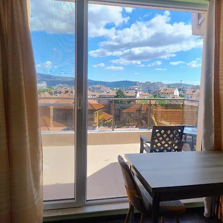 The View - Modern And アパート *